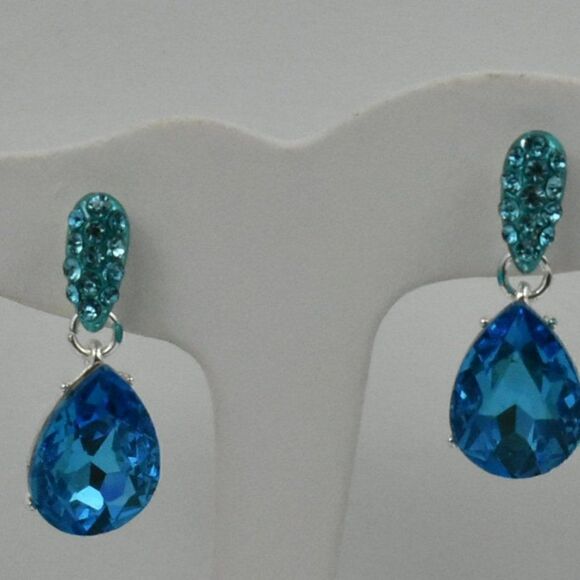 5/$25 Aqua Blue Crystal Teardrop Earrings - Picture 5 of 9